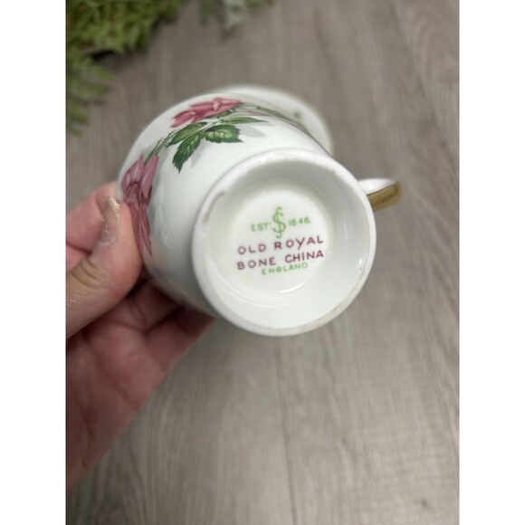 Vintage Bone China Porcelain Teacup & Saucer Pink Roses Old Royal England - Picture 6 of 6